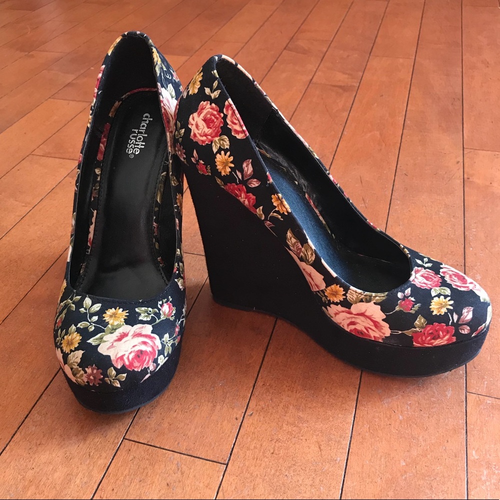Floral wedges 🌹